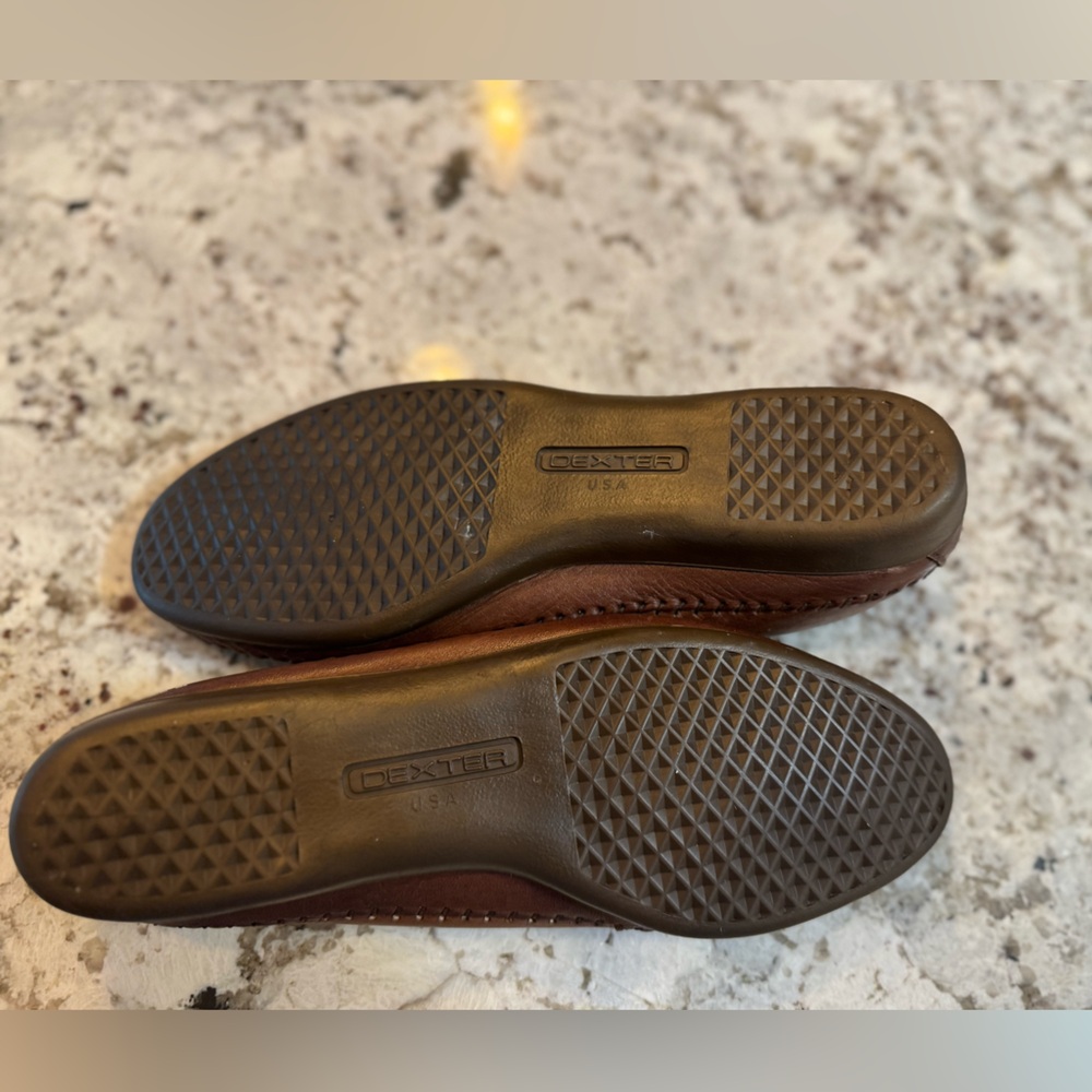 Dexter Women's Brown‎ Leather Loafers - Picture 7 of 8